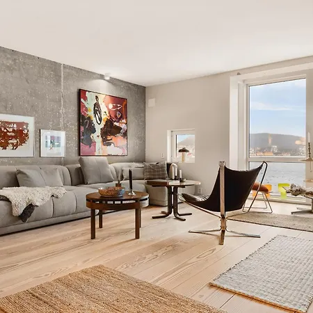Modern Seaside With Fjord Views Apartamento *
