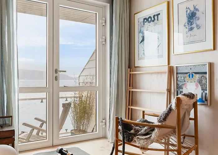 Apartamento Modern Seaside With Fjord Views